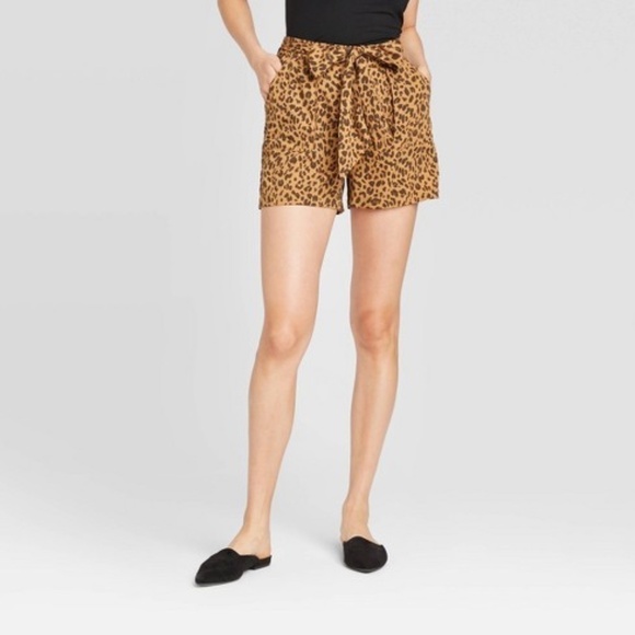 Women's Leopard Print High-Rise Tie Waist Shorts - Picture 1 of 11